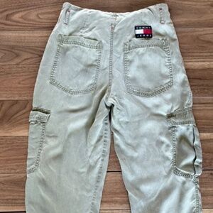 Vintage Tommy Hilfiger Cargo Pants | Army Green | Size 2 | 90s Spice Girl Vibes